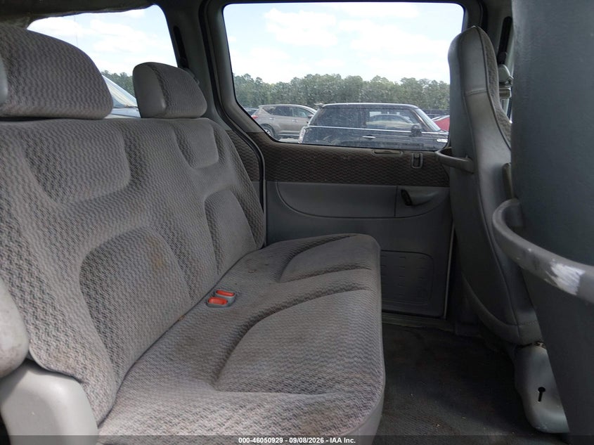 1999 PLYMOUTH GRAND VOYAGER auction photo 8