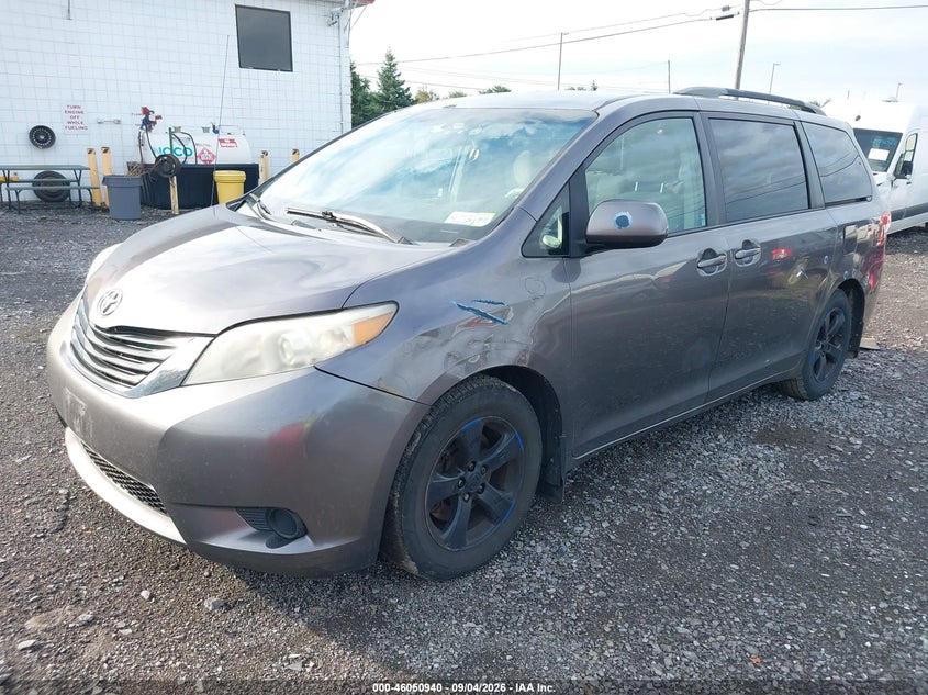 TOYOTA SIENNA 2011 VIN 5TDKK3DC1BS118390