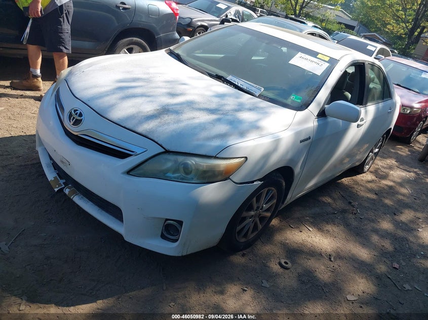2010 TOYOTA CAMRY HYBRID auction photo 2