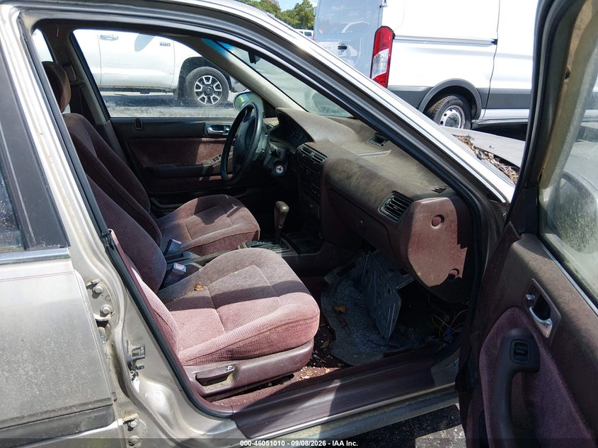1992 HONDA ACCORD auction photo 5