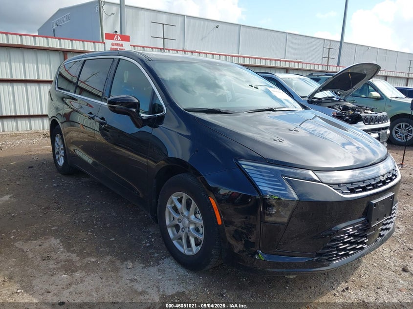 2027 CHRYSLER PACIFICA auction photo 1