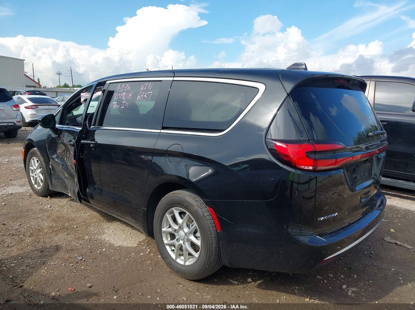2027 CHRYSLER PACIFICA auction photo 3