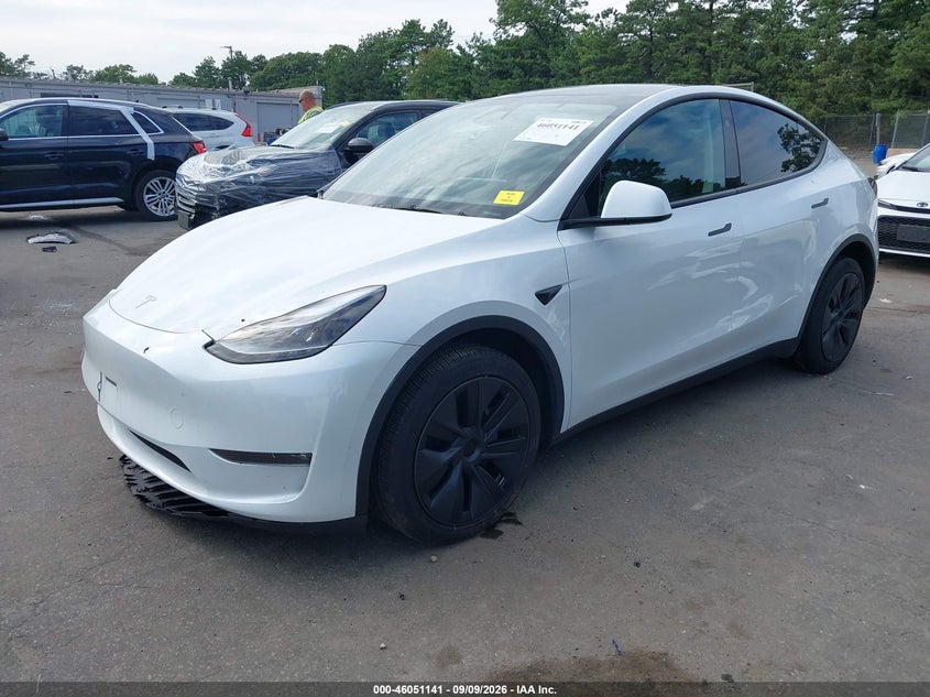2024 TESLA MODEL Y auction photo 2