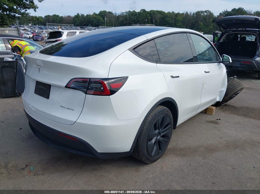 2024 TESLA MODEL Y auction photo 4