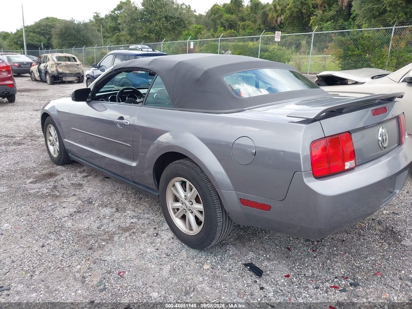2006 FORD MUSTANG auction photo 3