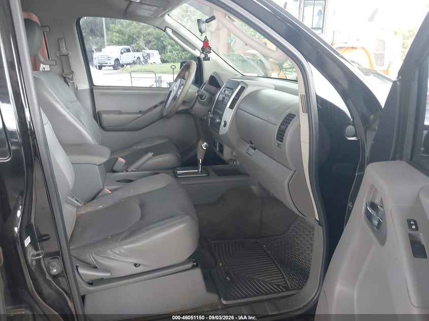 2010 NISSAN FRONTIER auction photo 5
