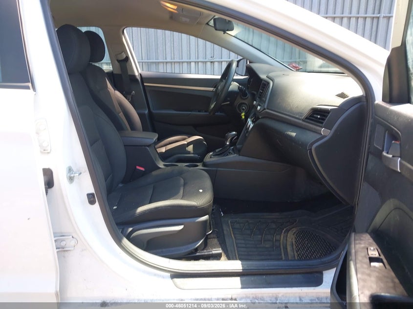 2019 HYUNDAI ELANTRA auction photo 5