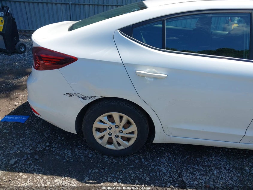 2019 HYUNDAI ELANTRA auction photo 6