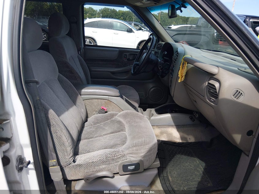 2000 CHEVROLET BLAZER — zdjęcie 5