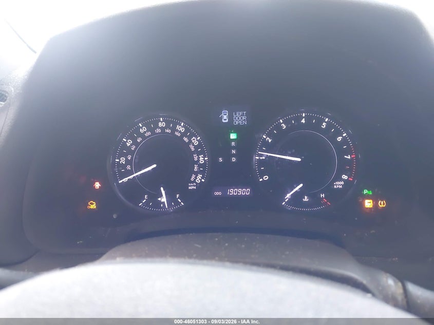 2011 LEXUS IS 350C auction photo 7
