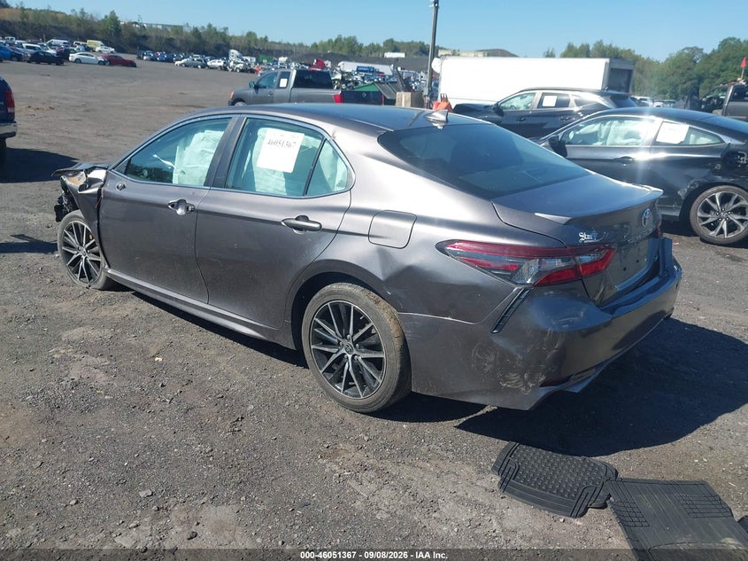 Vin: 4t1g11ak9mu446112, lot: 46550861, toyota camry se 20213
