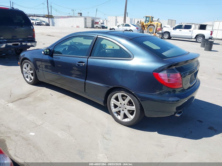 2004 MERCEDES-BENZ C 230 auction photo 3