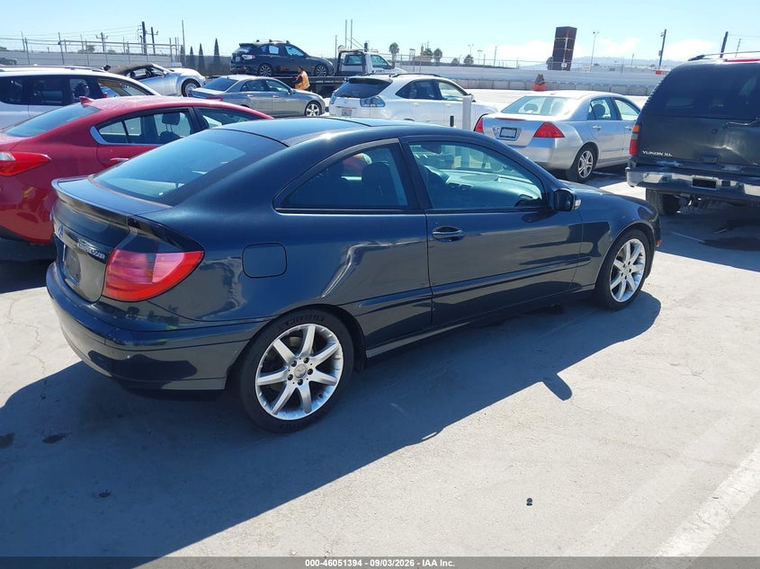2004 MERCEDES-BENZ C 230 auction photo 4