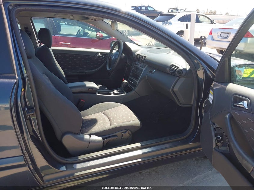 2004 MERCEDES-BENZ C 230 auction photo 5