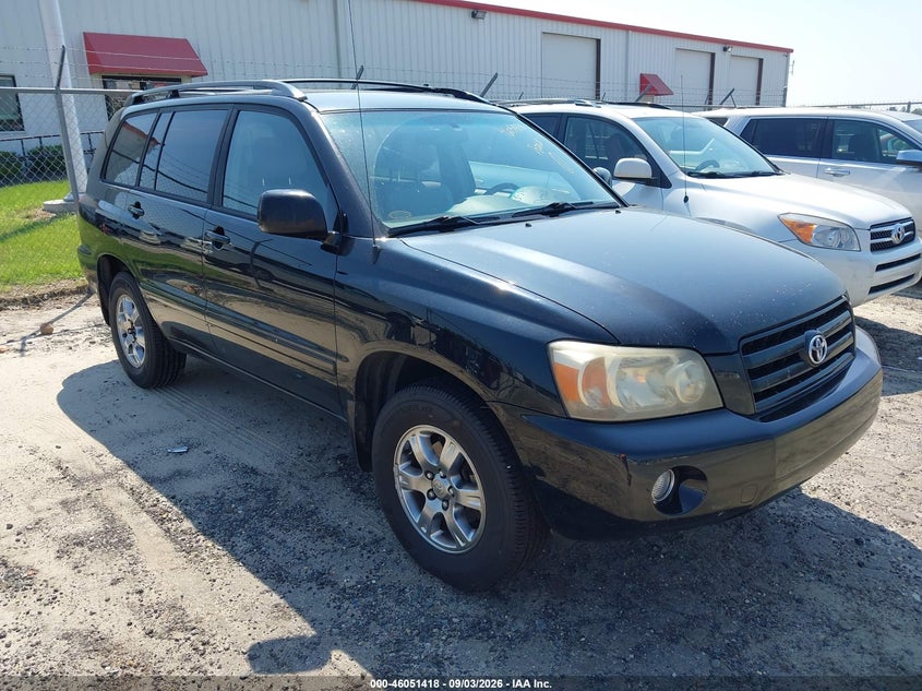 2004 TOYOTA HIGHLANDER auction photo 1