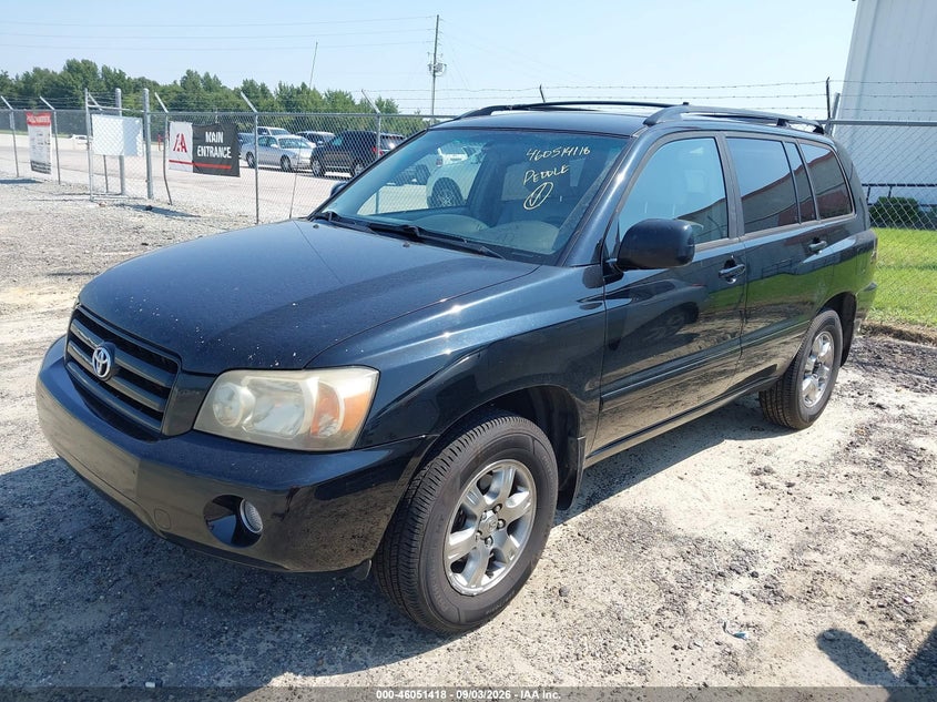 2004 TOYOTA HIGHLANDER auction photo 2
