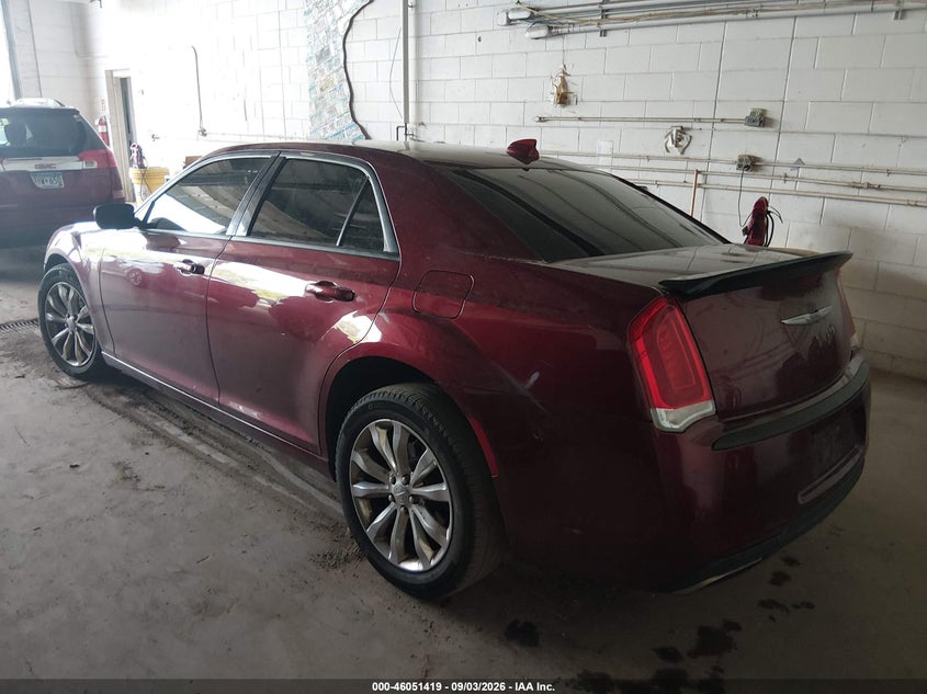 2017 CHRYSLER 300 auction photo 3
