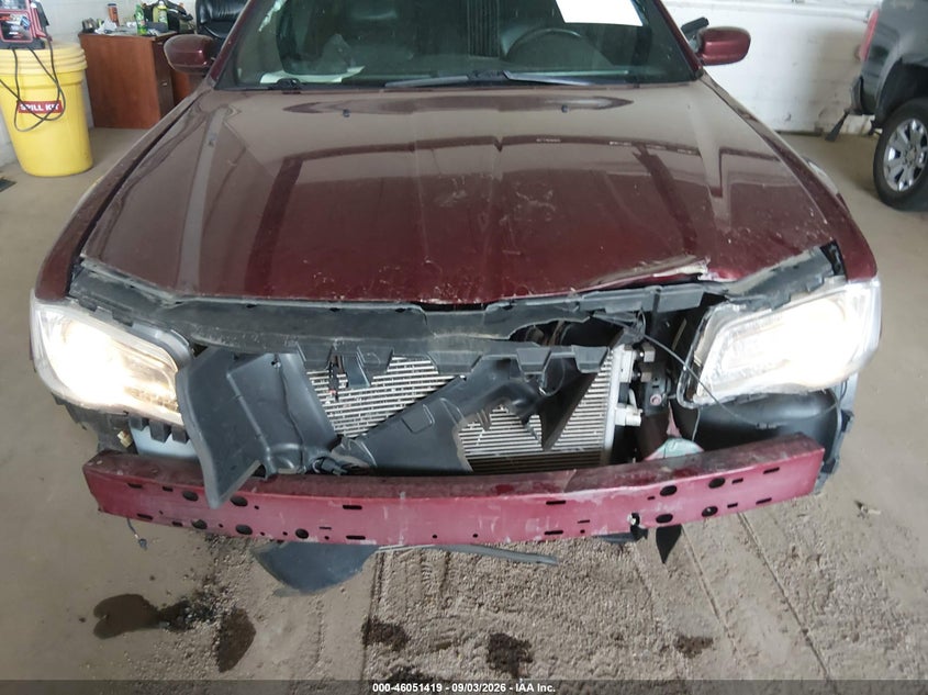 2017 CHRYSLER 300 auction photo 6