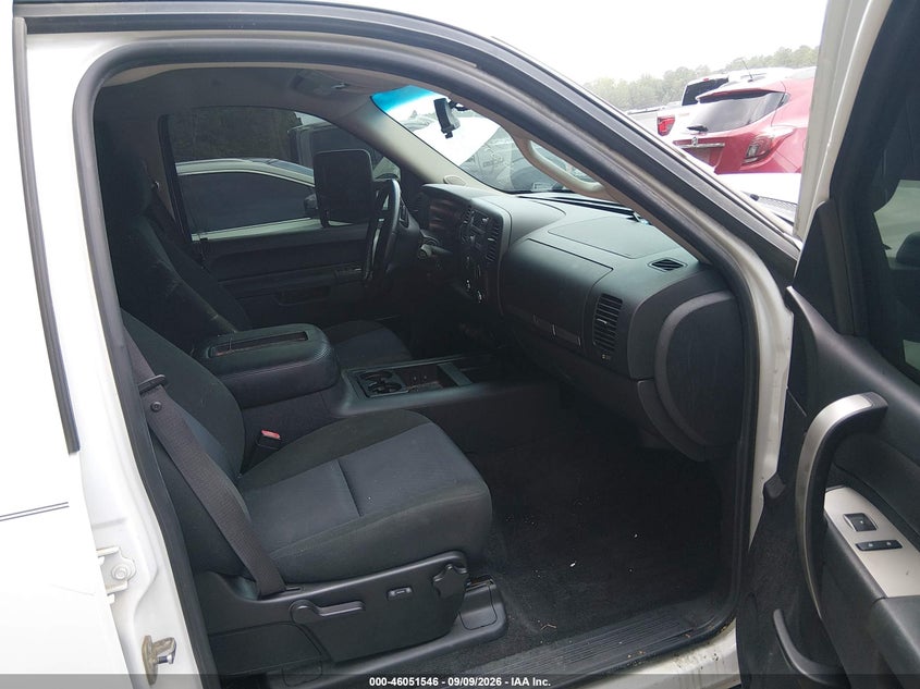2011 GMC SIERRA 1500 auction photo 5