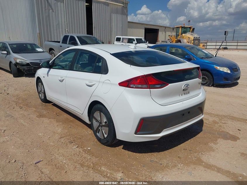 2020 HYUNDAI IONIQ HYBRID auction photo 3
