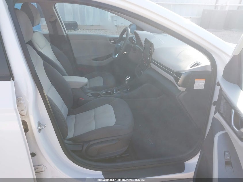 2020 HYUNDAI IONIQ HYBRID auction photo 5