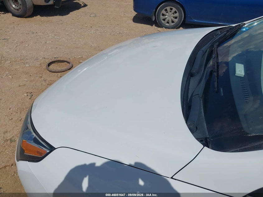 2020 HYUNDAI IONIQ HYBRID auction photo 6
