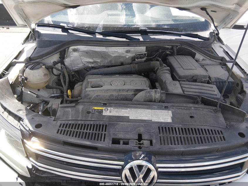 2017 VOLKSWAGEN TIGUAN 2.0T S · Фото 10