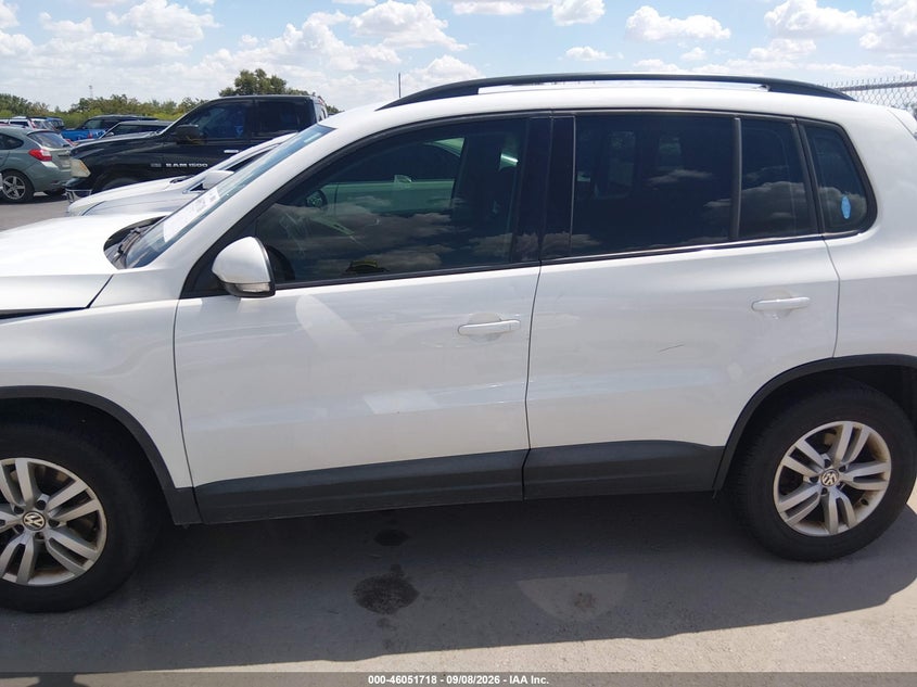 2017 VOLKSWAGEN TIGUAN 2.0T S · Фото 14