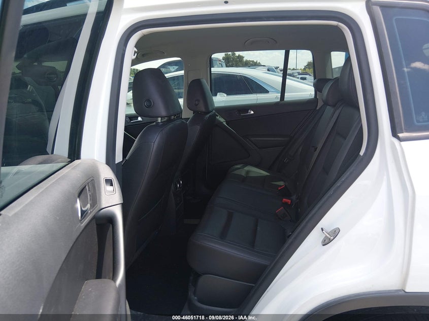 2017 VOLKSWAGEN TIGUAN 2.0T S · Фото 8