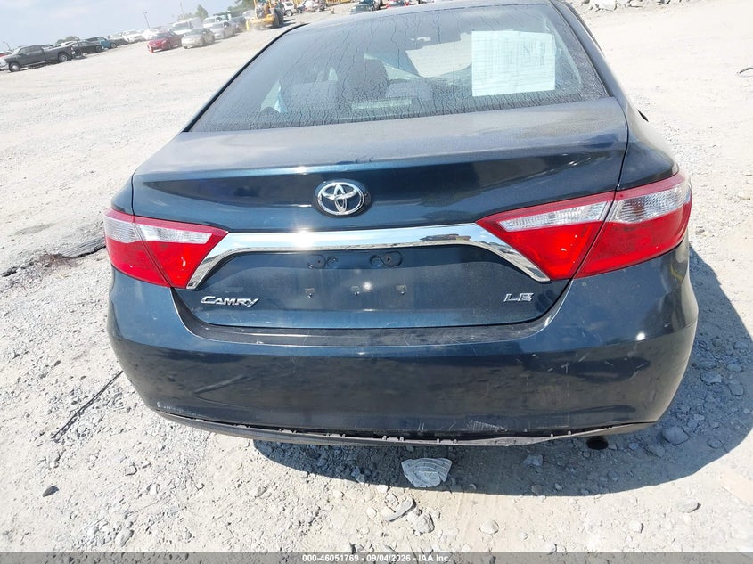 TOYOTA CAMRY - zdjęcie 16
