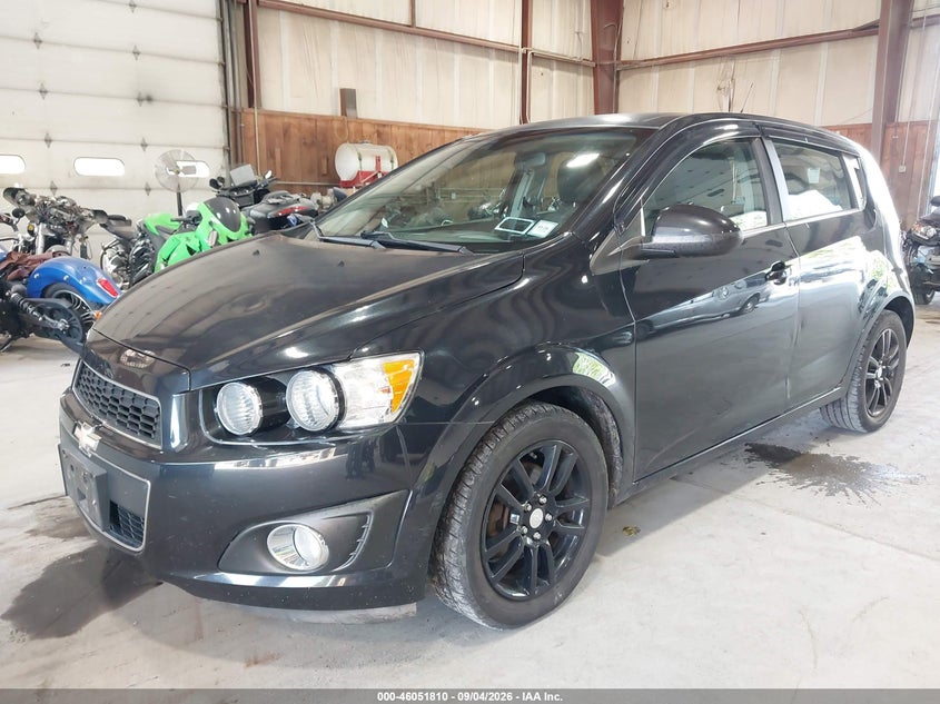 2013 CHEVROLET SONIC auction photo 2