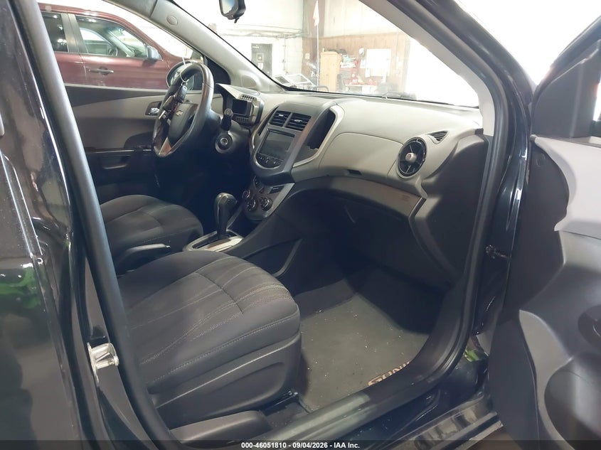 2013 CHEVROLET SONIC auction photo 5