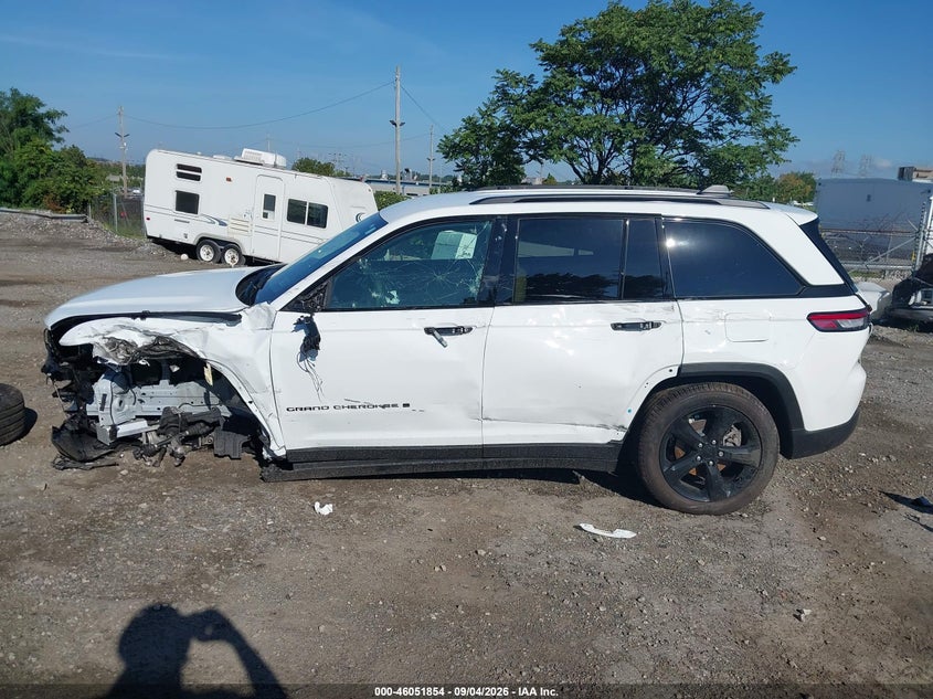 JEEP GRAND CHEROKEE - zdjęcie 14
