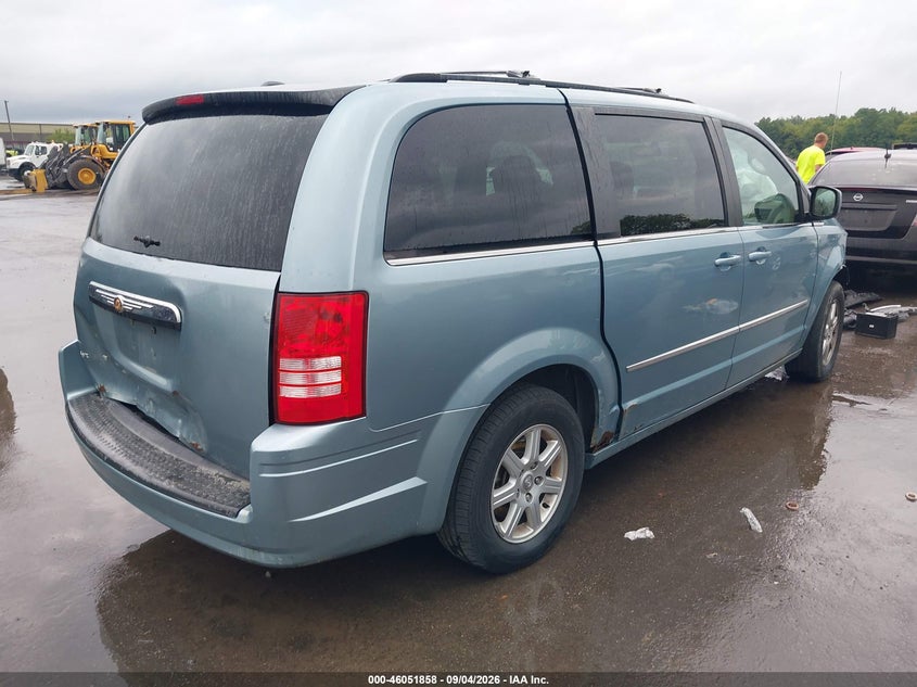 Vin: 2a4rr5d14ar198645, lot: 46551363, chrysler town & country touring 20104