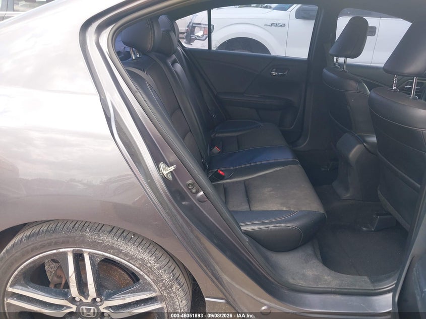 2016 HONDA ACCORD auction photo 8