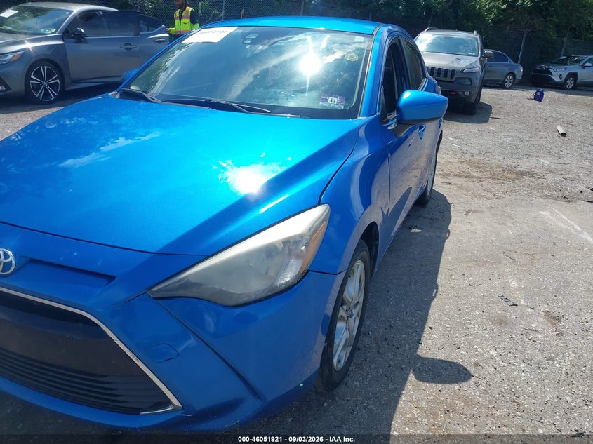 2017 TOYOTA YARIS IA auction photo 2