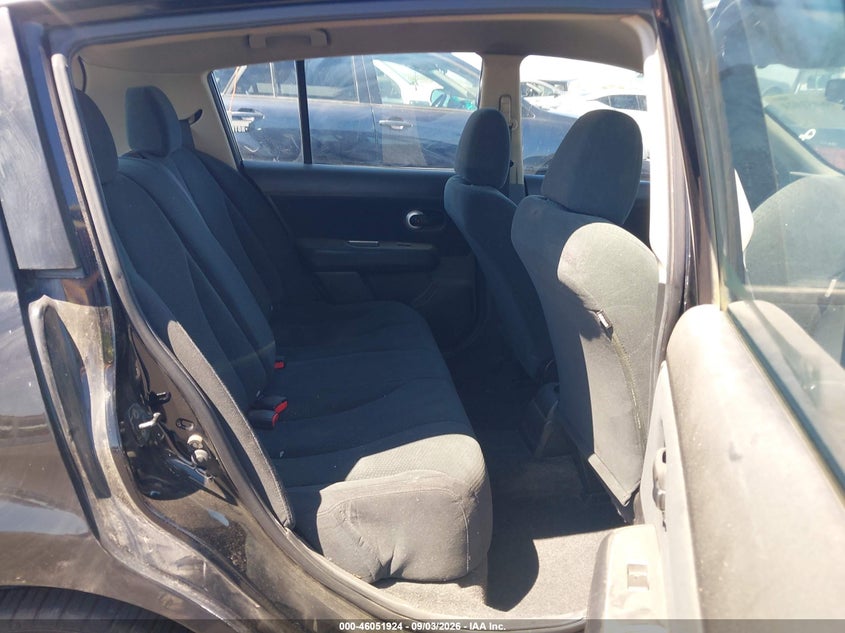 2011 NISSAN VERSA auction photo 8