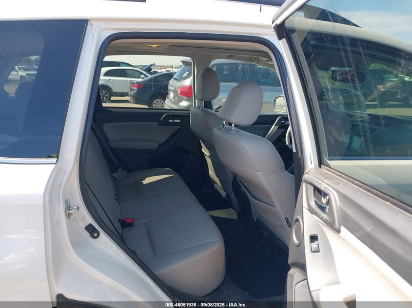 SUBARU FORESTER 2016 VIN JF2SJAXCXGH439361
