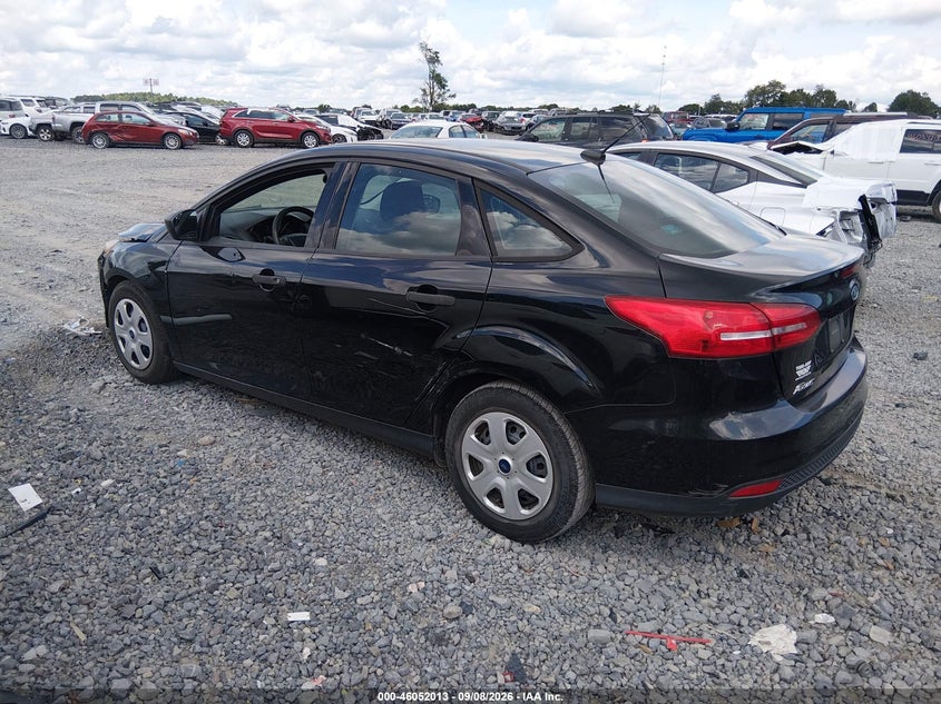Vin: 1fadp3e26hl243899, lot: 46551521, ford focus s 20173