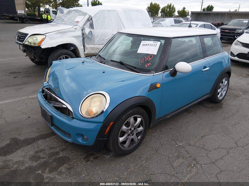 MINI COOPER 2010 VIN WMWMF3C59ATZ61153