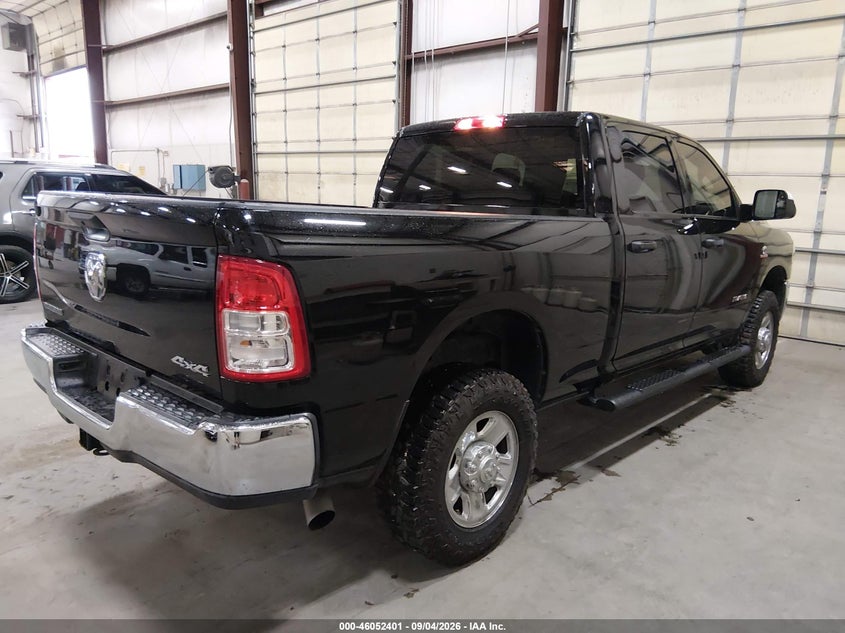 Vin: 3c6ur5dl5ng387390, lot: 46551922, ram 2500 big horn  4x4 6'4 box 20224