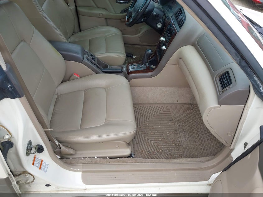 SUBARU OUTBACK 2001 VIN 4S3BH896317631048