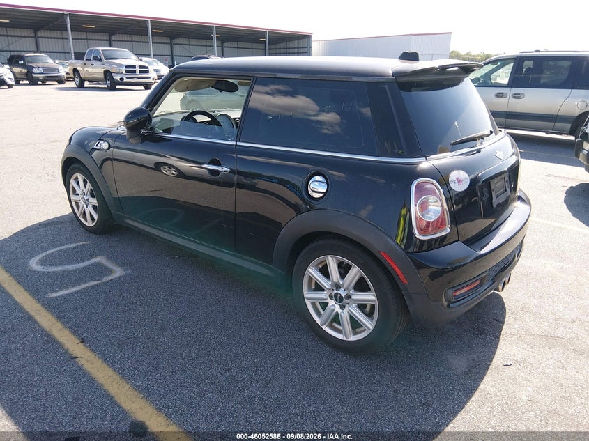2012 MINI COOPER S auction photo 3