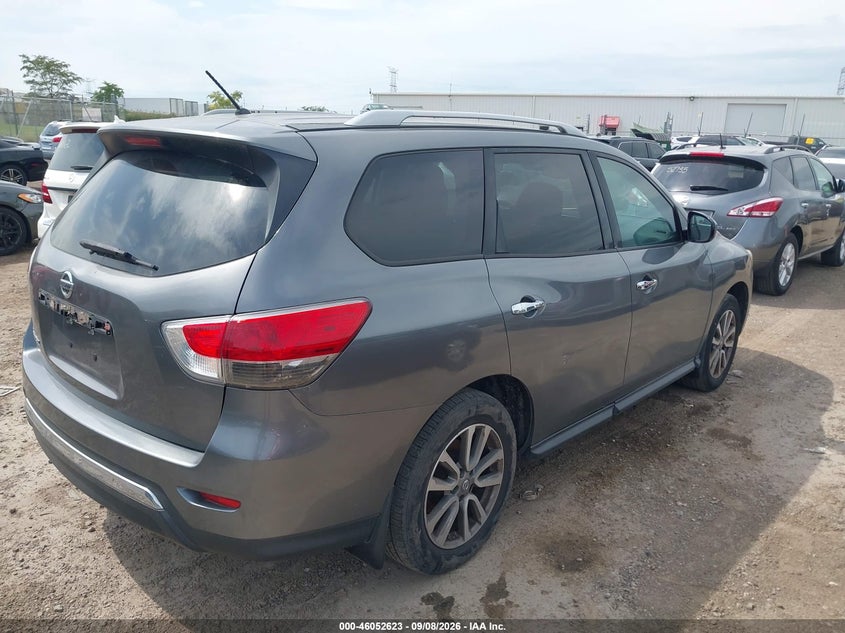 2015 NISSAN PATHFINDER auction photo 4