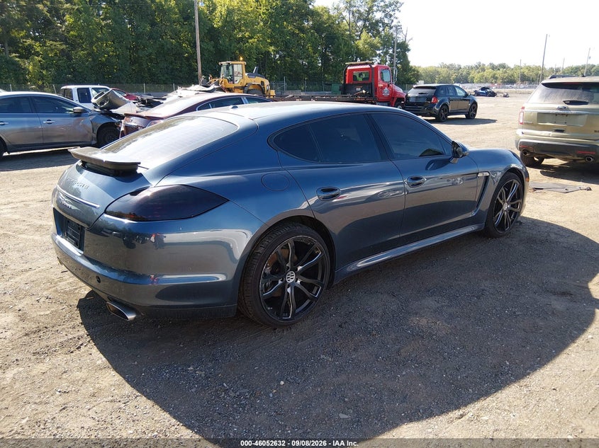 2011 PORSCHE PANAMERA auction photo 4
