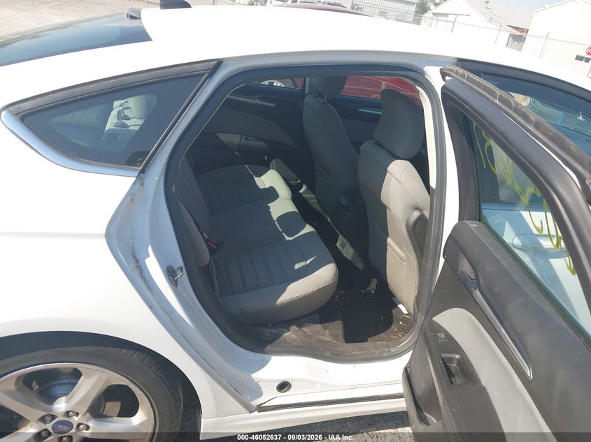 2016 FORD FUSION auction photo 8