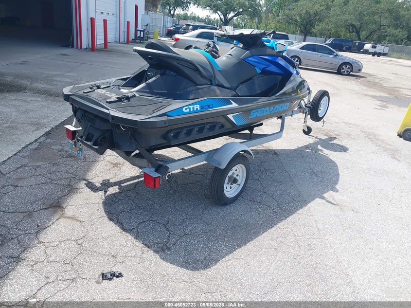2017 SEADOO GTR 230 auction photo 2
