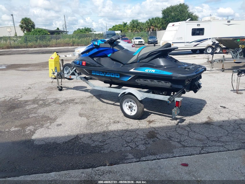2017 SEADOO GTR 230 auction photo 3