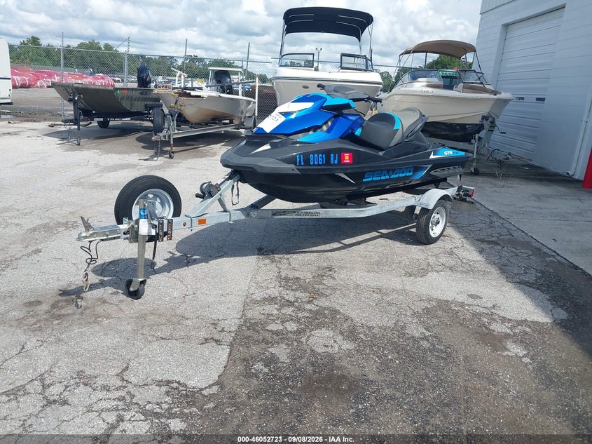 2017 SEADOO GTR 230 auction photo 4