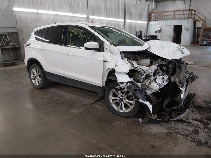 Vin: 1fmcu9gd0hua39024, lot: 46552329, ford escape se 2017 img_1